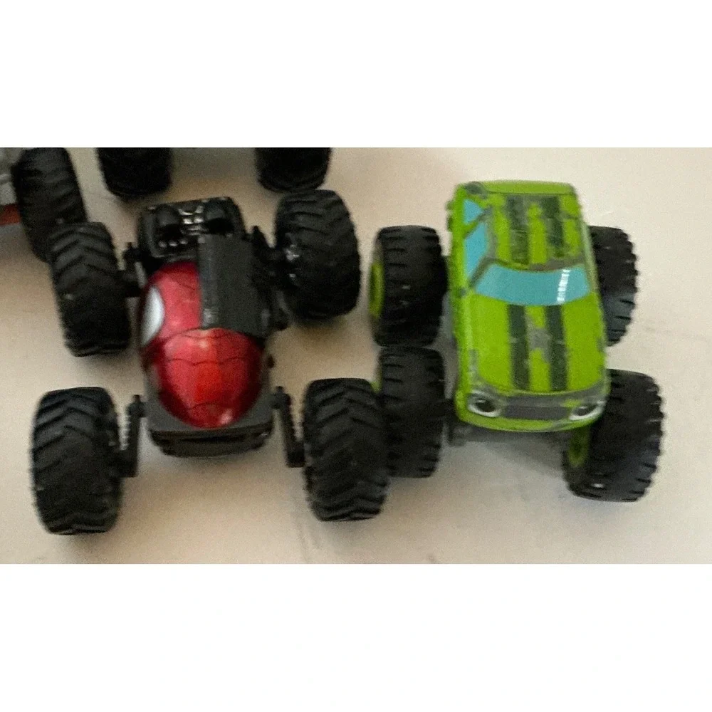 Hot Wheels Monster Jam Truck Lot Spider-Man Grave Digger Small Scale Toy Truck